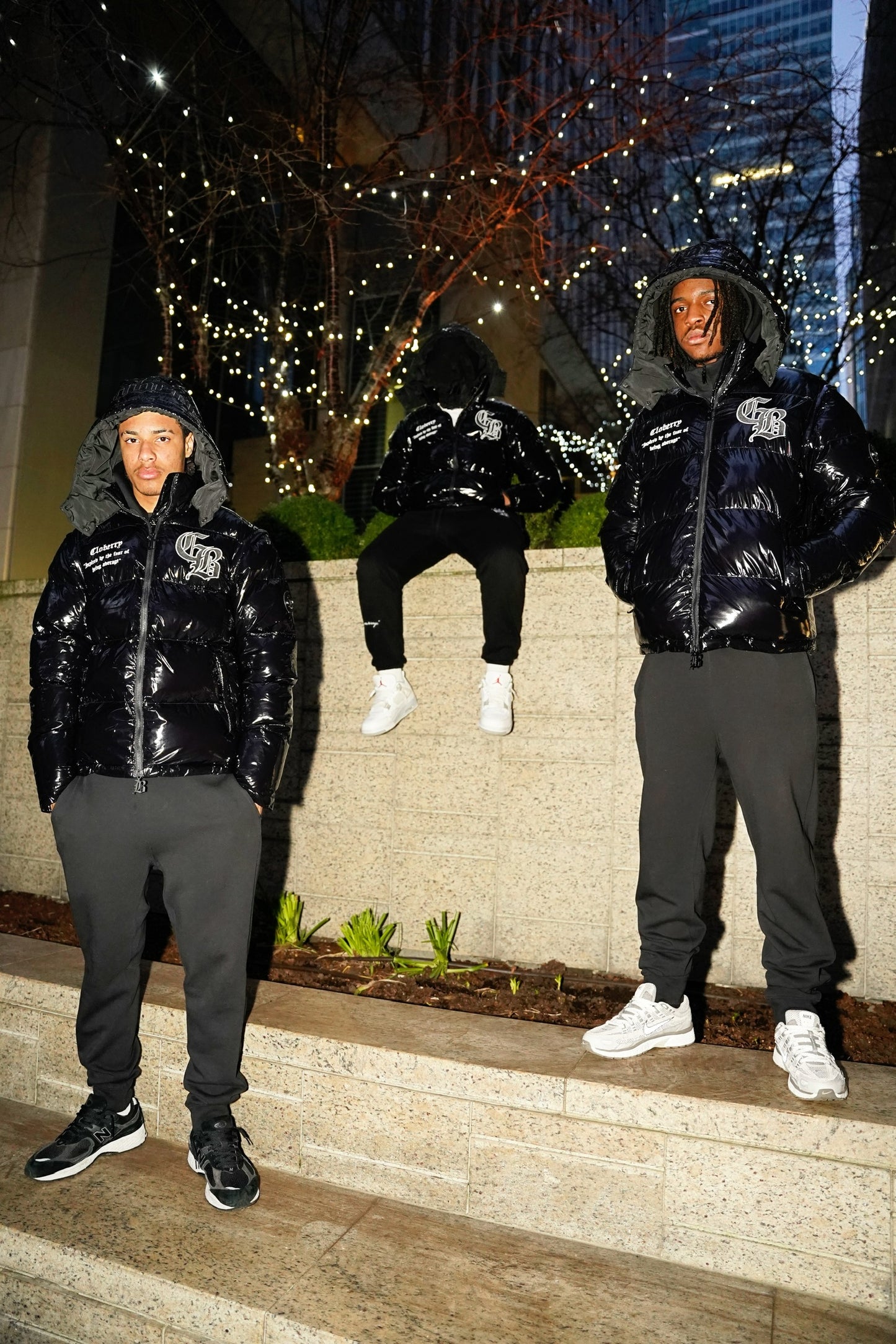 glänzender schwarzer Puffer